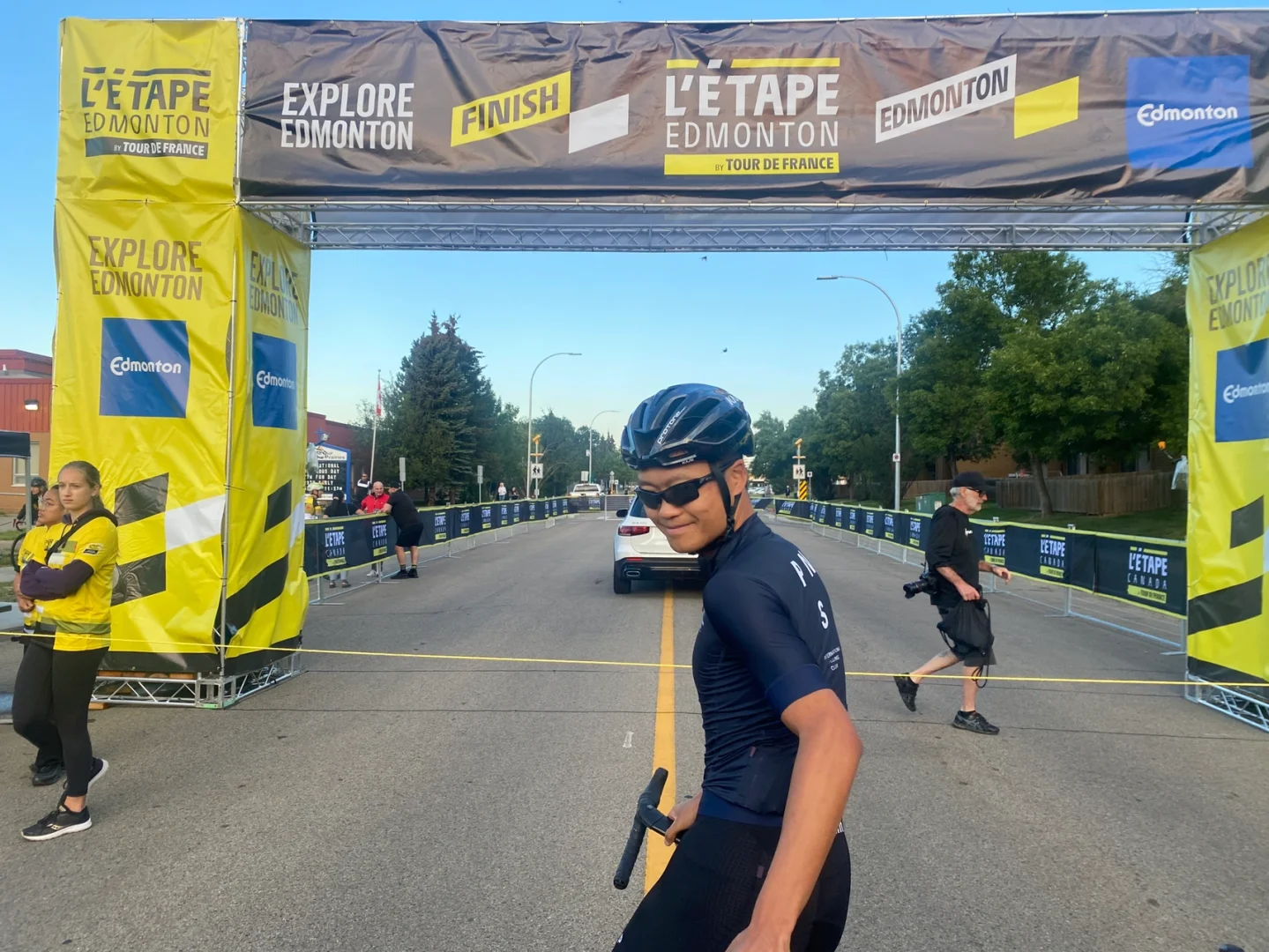  穆古鲁扎迎来十赛季高光表现，加拿大队球迷沸腾！