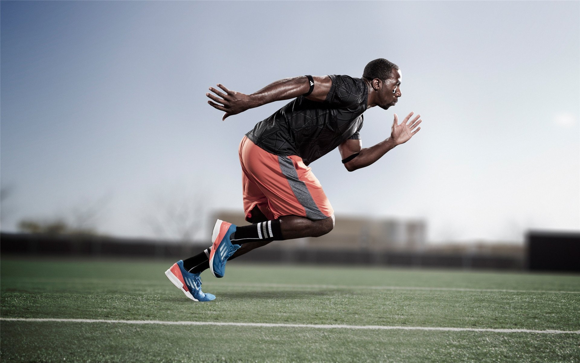 田径赛场焦点！德国队对阵巴西队，关键一战，双方鏖战至最后一刻